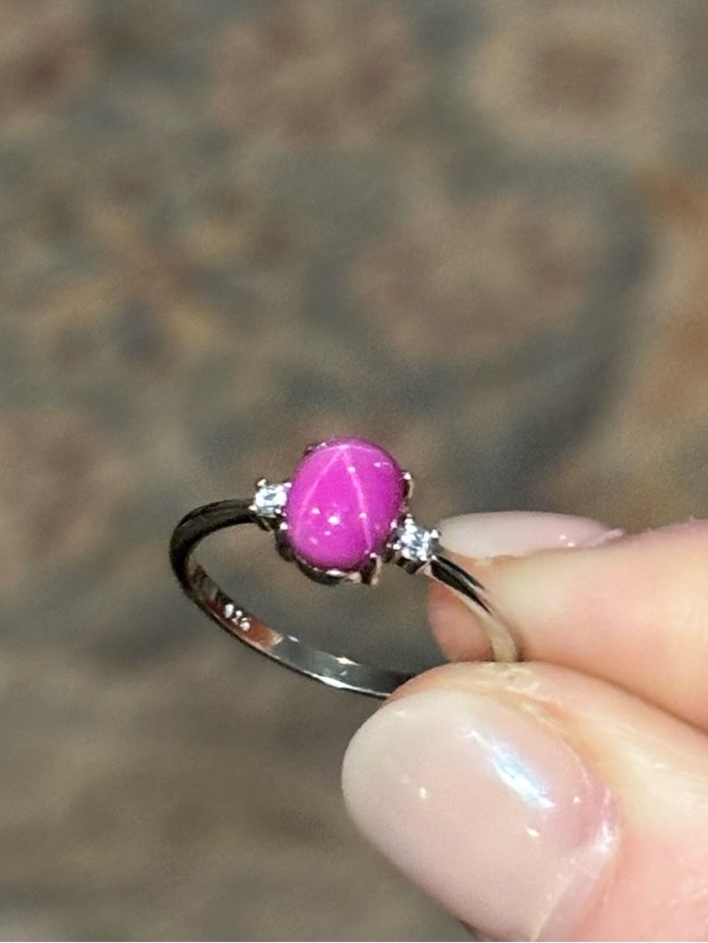 Stunning Linde Ruby Star Sapphire 8x6mm w/ zircon in 925 Sterling Silver Ring 8 - Picture 4 of 10